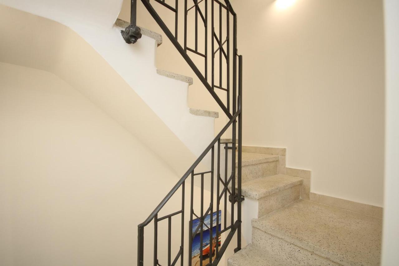 Corselli 14 Apartment Bagheria Bagian luar foto